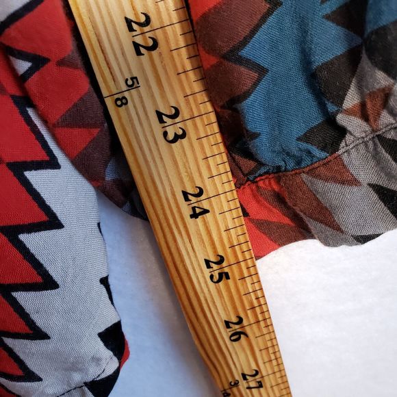 Billabong Cardigan Shawl Womens Medium Aztec Print Multicolored Fringed Boho - Picture 7 of 9